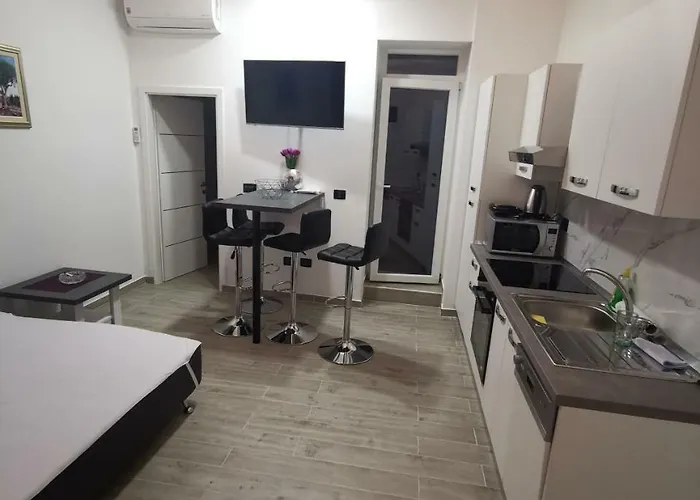 Apartament Toni *