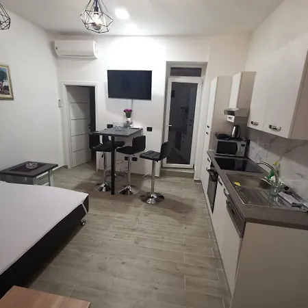 Apartment Toni *